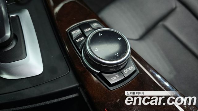 BMW 3-Series 2015 — photo 23