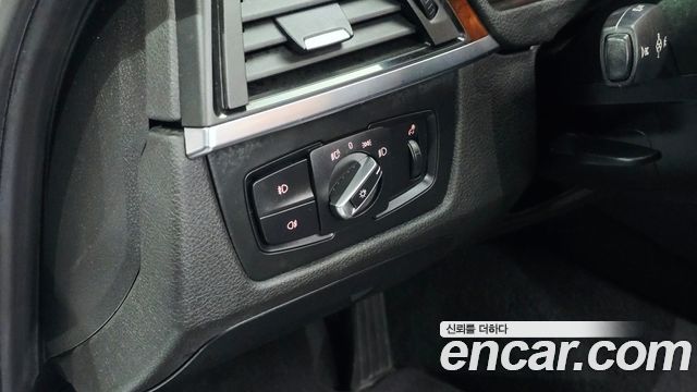 BMW 3-Series 2015 — photo 27