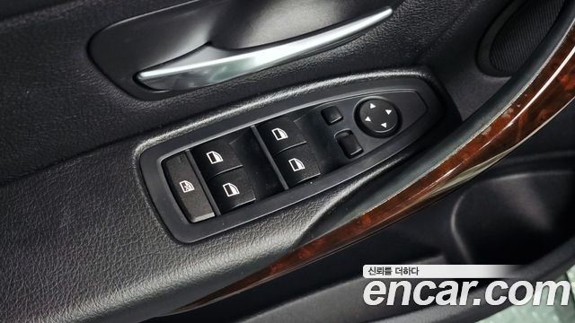 BMW 3-Series 2015 — photo 29