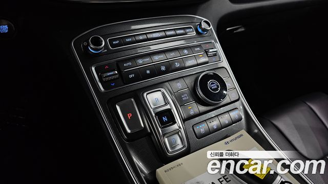 Hyundai Santafe 2023 — photo 12