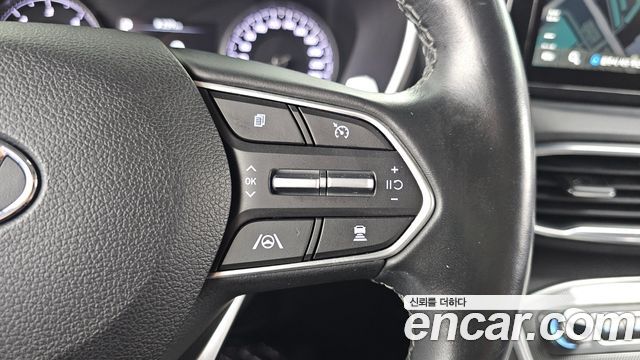 Hyundai Santafe 2023 — photo 26