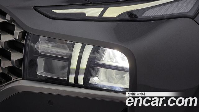 Hyundai Santafe 2023 — photo 8