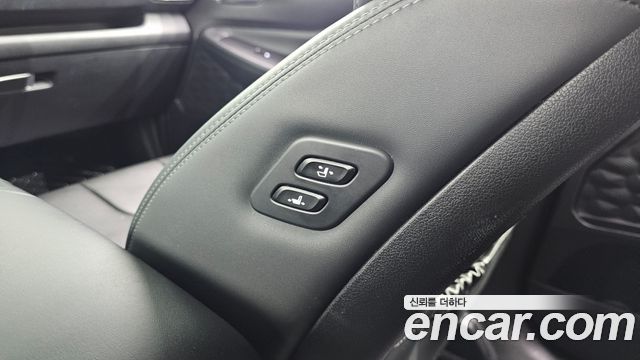 Hyundai Santafe 2023 — photo 30
