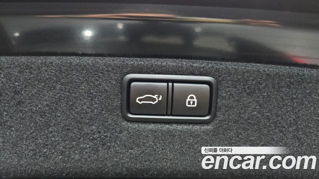 Genesis G80 2020 — photo 24