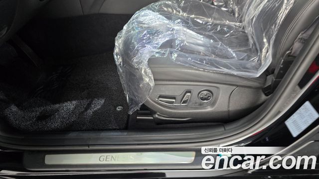 Genesis G80 2020 — photo 32