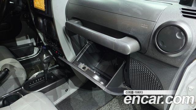 Jeep Wrangler 2009 — photo 23