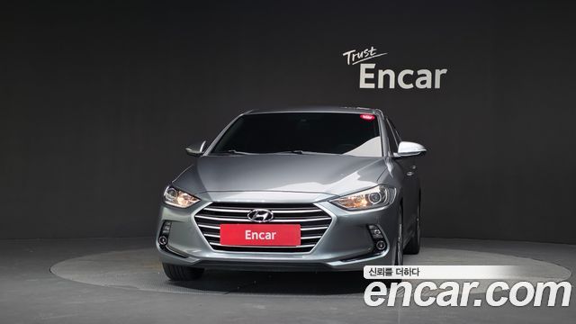 Hyundai AVANTE 2018 — photo 3