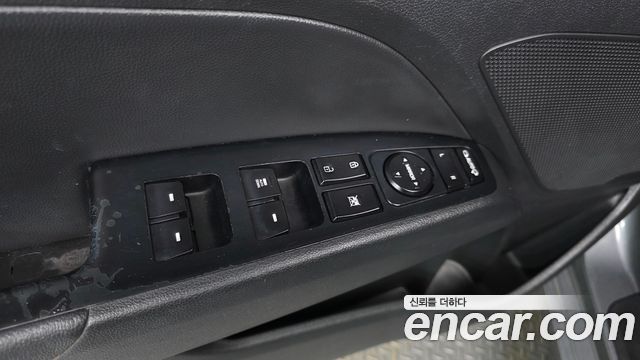 Hyundai AVANTE 2018 — photo 11