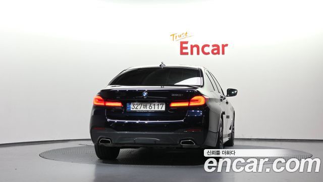 BMW 5-Series 2023 — photo 4