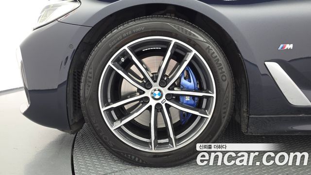 BMW 5-Series 2023 — photo 5