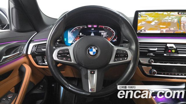 BMW 5-Series 2023 — photo 19