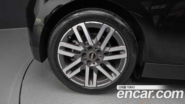 Mini Cooper 2024 — photo 5