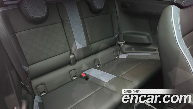 Mini Cooper 2024 — photo 17