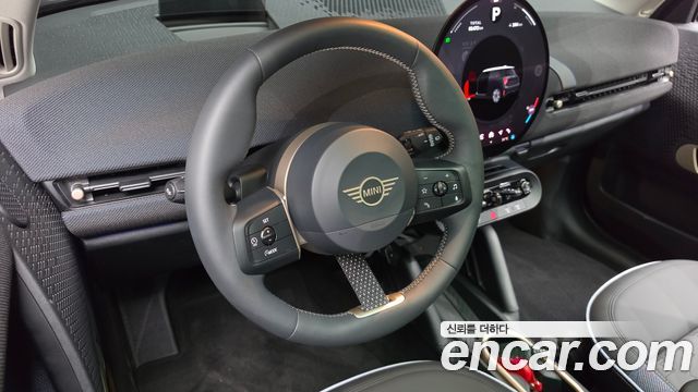 Mini Cooper 2024 — photo 18