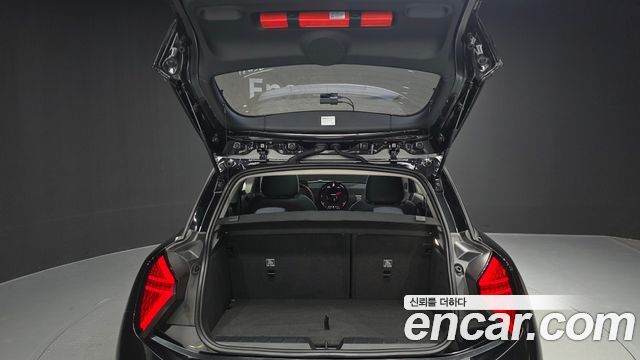 Mini Cooper 2024 — photo 20