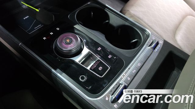 Kia Canival 2025 — photo 12