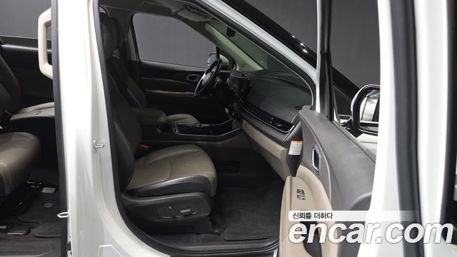 Kia Canival 2025 — photo 17