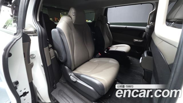 Kia Canival 2025 — photo 18