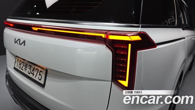 Kia Canival 2025 — photo 9