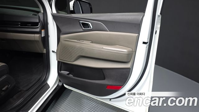 Kia Canival 2025 — photo 15