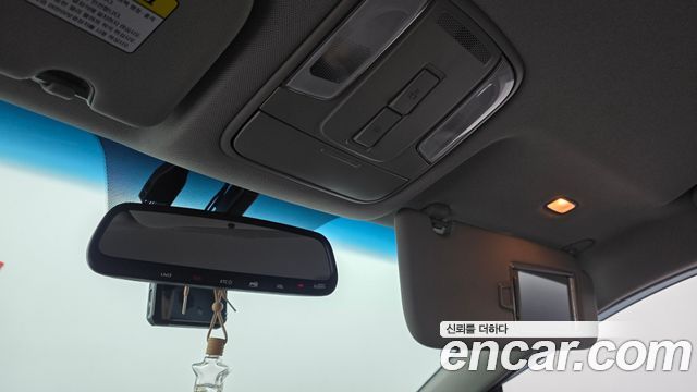 Kia Canival 2019 — photo 17