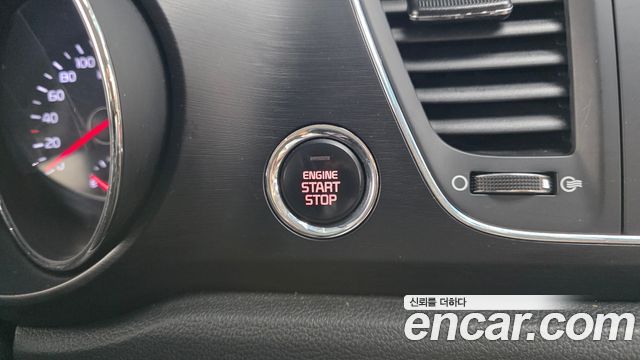 Kia Canival 2019 — photo 18