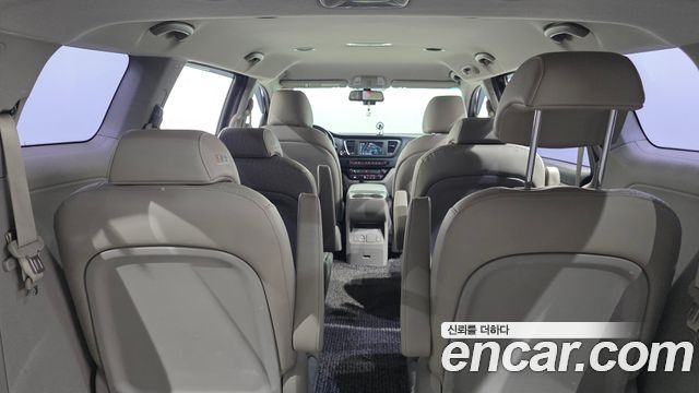 Kia Canival 2019 — photo 20