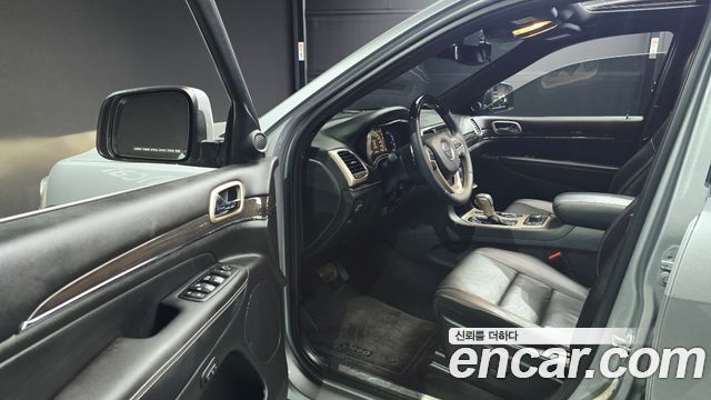 Jeep Cherokee 2017 — photo 13