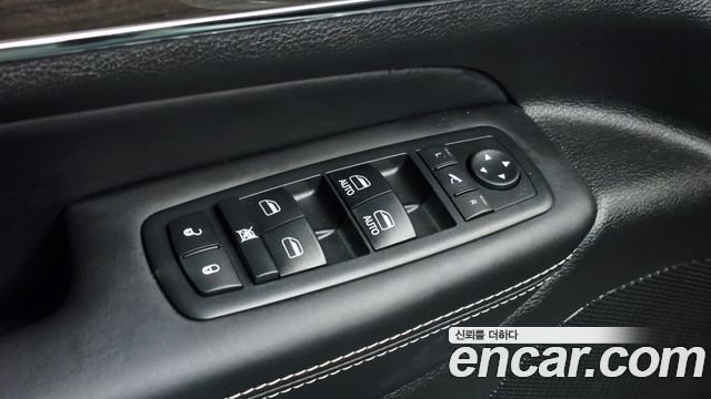 Jeep Cherokee 2017 — photo 27