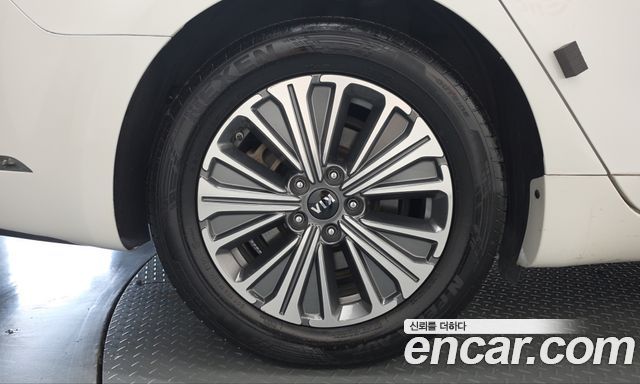 Kia K7 2019 — photo 5