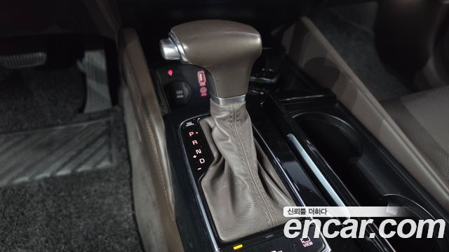 Kia K7 2019 — photo 12