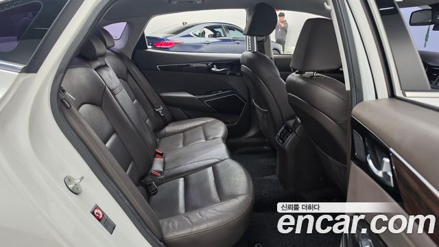 Kia K7 2019 — photo 17