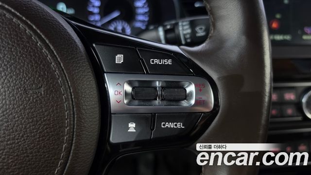 Kia K7 2019 — photo 21