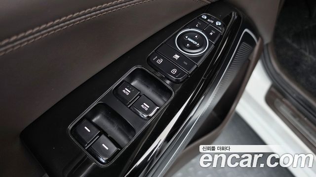 Kia K7 2019 — photo 22