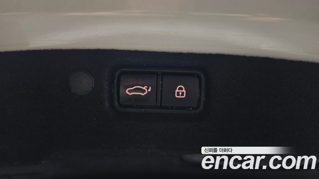 Kia K7 2019 — photo 23