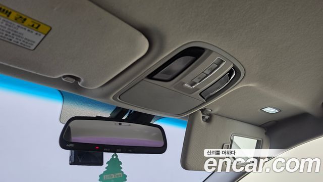Kia K7 2019 — photo 28