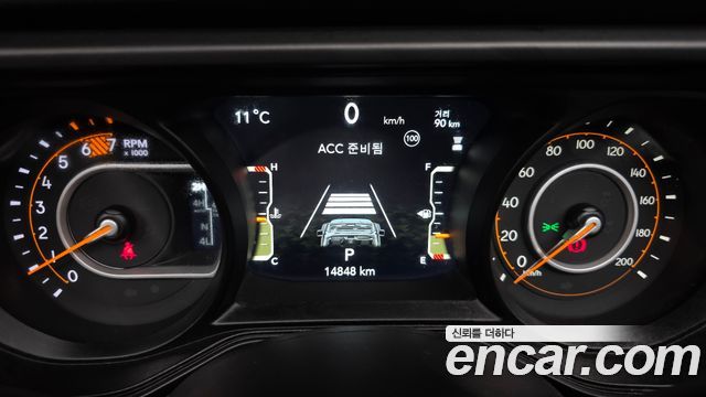 Jeep Wrangler 2025 — photo 11