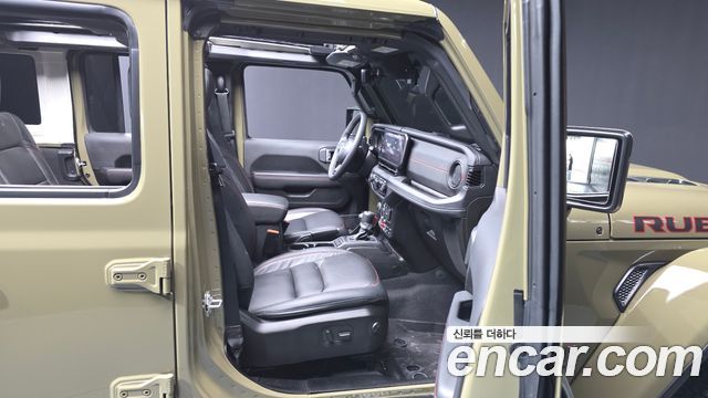 Jeep Wrangler 2025 — photo 17