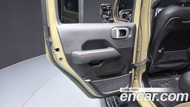 Jeep Wrangler 2025 — photo 15
