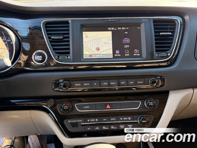 Kia Canival 2019 — photo 7