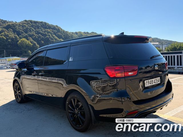 Kia Canival 2019 — photo 14