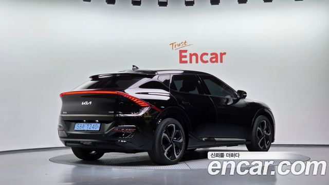 Kia EV6 2022 — photo 2