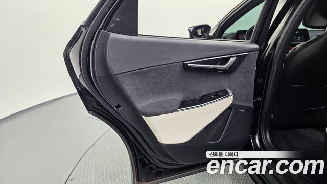 Kia EV6 2022 — photo 15