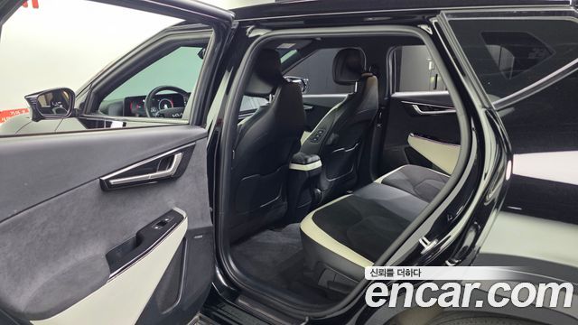 Kia EV6 2022 — photo 16