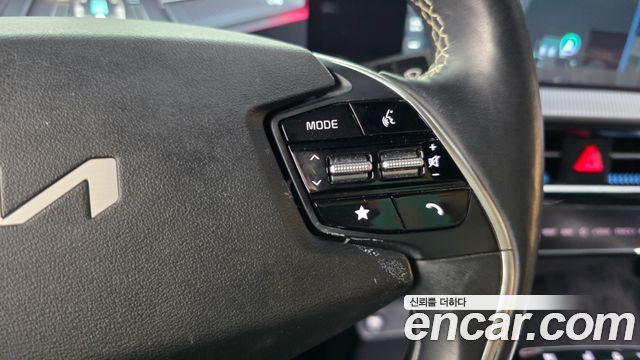 Kia EV6 2022 — photo 32