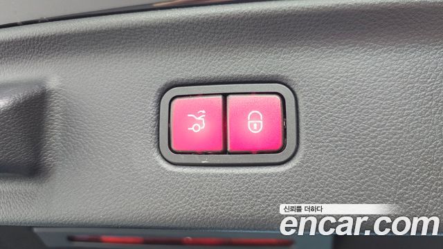 Mercedes-Benz S-Class 2021 — photo 37