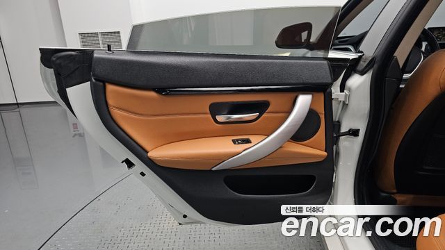 BMW 4-Series 2018 — photo 15