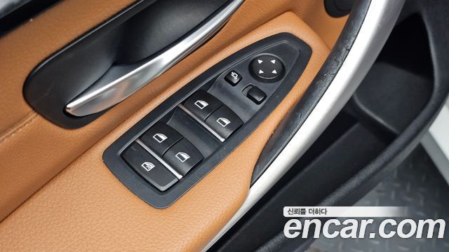 BMW 4-Series 2018 — photo 29