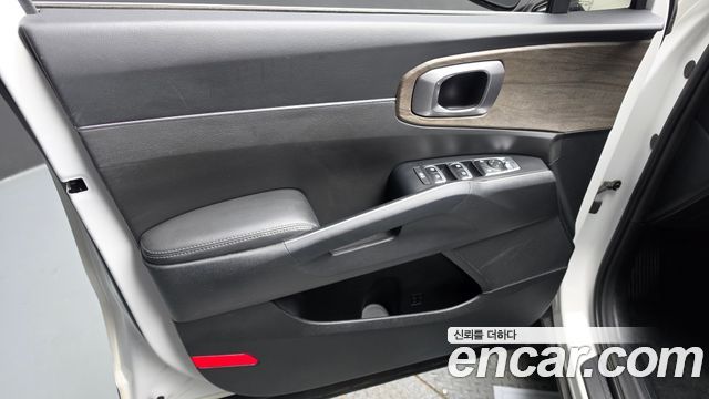 Kia Sorento 2023 — photo 14