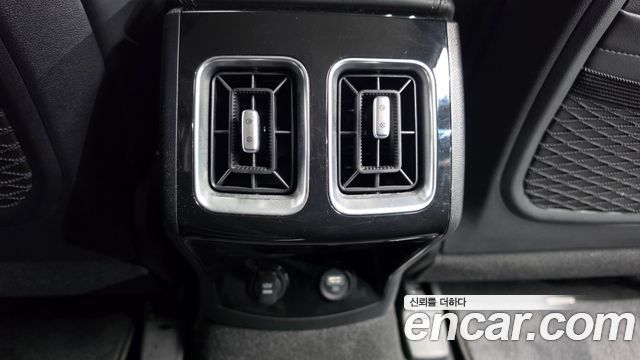 Kia Sorento 2023 — photo 28